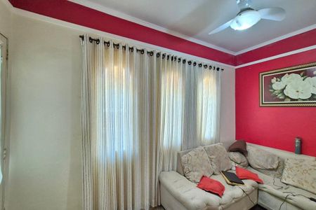 Casa à venda com 112m², 2 quartos e 1 vaga Casa à venda com 112m², 2 quartos e 1 vagaSala