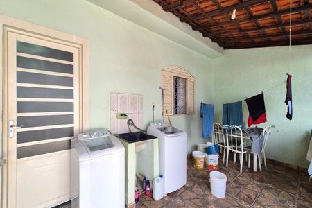 Casa à venda com 112m², 2 quartos e 1 vaga Casa à venda com 112m², 2 quartos e 1 vagaÁrea de Serviço