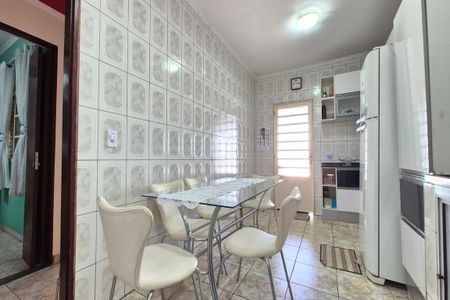 Casa à venda com 112m², 2 quartos e 1 vaga Casa à venda com 112m², 2 quartos e 1 vagaCozinha