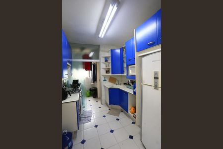 Apartamento à venda com 74m², 3 quartos e 2 vagas Apartamento à venda com 74m², 3 quartos e 2 vagascozinha