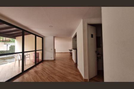 Apartamento à venda com 74m², 3 quartos e 2 vagas Apartamento à venda com 74m², 3 quartos e 2 vagasÁrea comum - Salão de festas