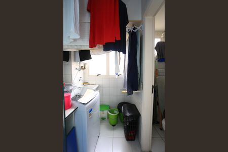 Apartamento à venda com 74m², 3 quartos e 2 vagas Apartamento à venda com 74m², 3 quartos e 2 vagasÁrea de Serviço