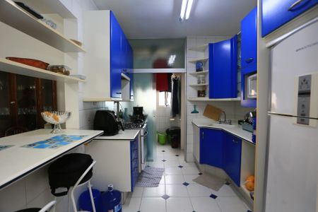 Apartamento à venda com 74m², 3 quartos e 2 vagas Apartamento à venda com 74m², 3 quartos e 2 vagascozinha
