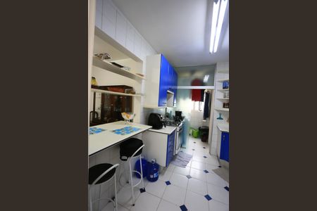 Apartamento à venda com 74m², 3 quartos e 2 vagas Apartamento à venda com 74m², 3 quartos e 2 vagascozinha