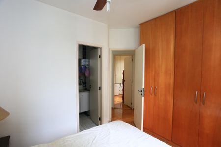 Apartamento à venda com 74m², 3 quartos e 2 vagas Apartamento à venda com 74m², 3 quartos e 2 vagassuíte
