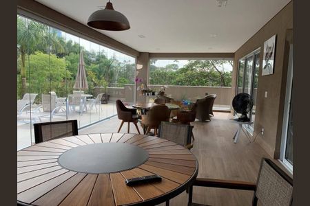 Casa à venda com 700m², 4 quartos e 4 vagas