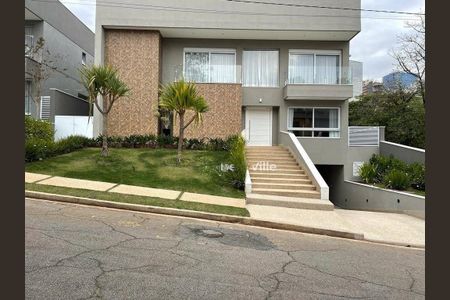 Casa à venda com 700m², 4 quartos e 4 vagas