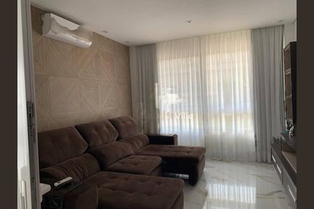 Casa à venda com 700m², 4 quartos e 4 vagas