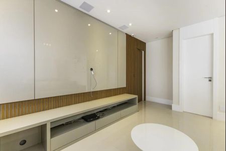 Apartamento à venda com 157m², 3 quartos e 3 vagas