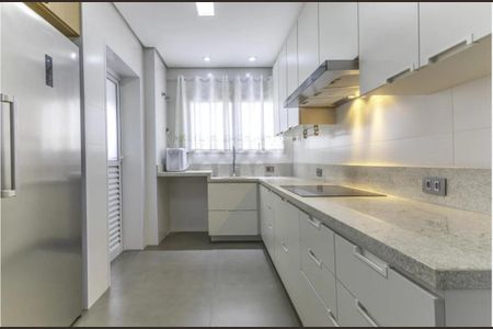 Apartamento à venda com 157m², 3 quartos e 3 vagas
