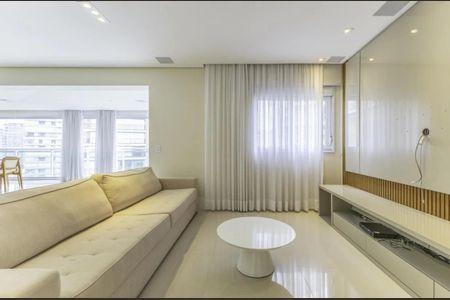 Apartamento à venda com 3 quartos, 157m² em Vila Nova Conceição, São Paulo