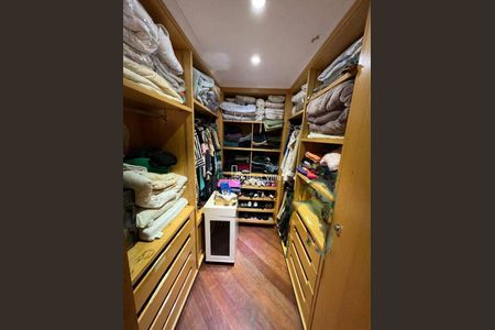 Casa à venda com 4 quartos, 700m² em Alphaville, Santana de Parnaíba