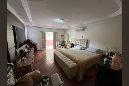 Casa à venda com 4 quartos, 700m² em Alphaville, Santana de Parnaíba