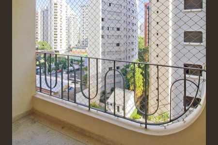 Apartamento à venda com 3 quartos, 82m² em Indianópolis, São Paulo