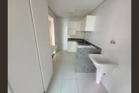 Cozinha de apartamento para alugar com 1 quarto, 46m² em Centro, Uberlândia