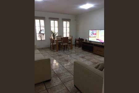 Casa à venda com 3 quartos, 189m² em Jardim da Gloria, São Paulo