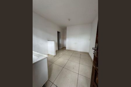 Sala/Cozinha de casa para alugar com 1 quarto, 148m² em Socorro, São Paulo
