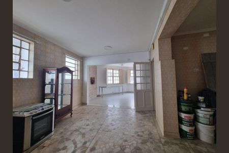 Casa à venda com 110m², 2 quartos e 1 vagaFoto 02