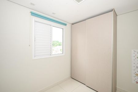 Quarto de apartamento para alugar com 2 quartos, 64m² em Vila Suzana, São Paulo