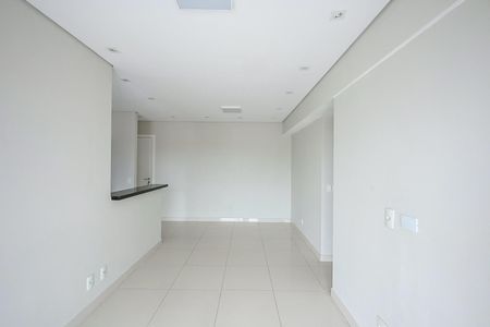 Sala de apartamento para alugar com 2 quartos, 64m² em Vila Suzana, São Paulo