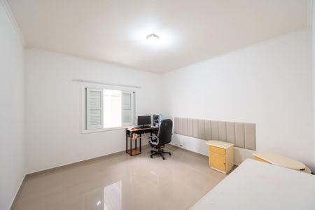 Casa para alugar com 350m², 4 quartos e 5 vagas Casa para alugar com 350m², 4 quartos e 5 vagasSuíte