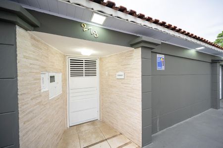 Casa para alugar com 350m², 4 quartos e 5 vagas Casa para alugar com 350m², 4 quartos e 5 vagasFachada