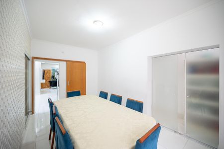 Casa para alugar com 350m², 4 quartos e 5 vagas Casa para alugar com 350m², 4 quartos e 5 vagasSala de Jantar