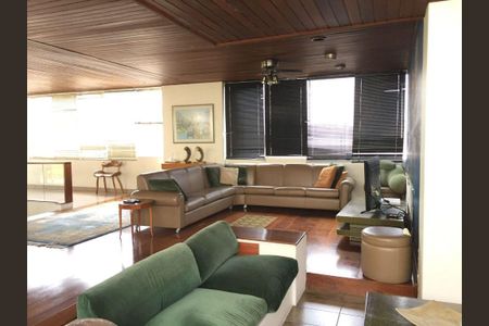 Apartamento à venda com 4 quartos, 700m² em Higienópolis, São Paulo