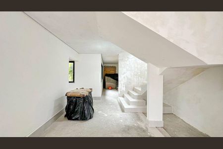 Casa à venda com 3 quartos, 360m² em Residencial Nove (Alphaville), Santana de Parnaíba