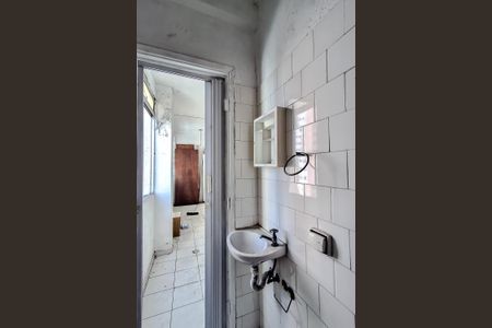 Apartamento para alugar com 115m², 2 quartos e sem vagaBanheiro de serviço