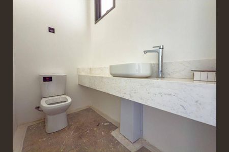 Casa à venda com 3 quartos, 230m² em Centro Empresarial Tamboré, Santana de Parnaíba