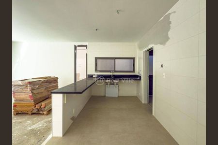 Casa à venda com 230m², 3 quartos e 3 vagas