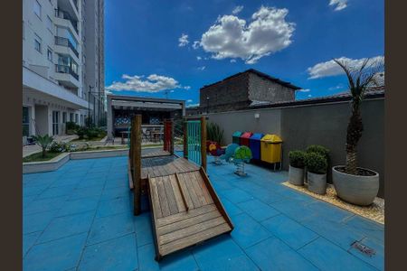 Apartamento à venda com 1 quarto, 42m² em Jardim Tupanci, Barueri