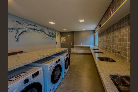 Apartamento à venda com 1 quarto, 42m² em Jardim Tupanci, Barueri