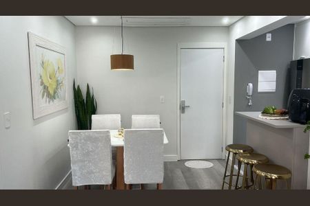 Apartamento à venda com 2 quartos, 70m² em Empresarial 18 do Forte, Barueri