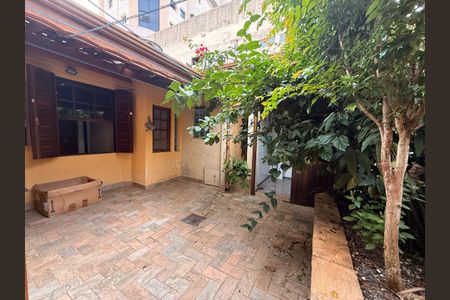 Casa à venda com 70m², 2 quartos e 1 vagaFoto 31