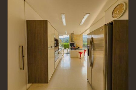 Casa à venda com 420m², 4 quartos e 4 vagas