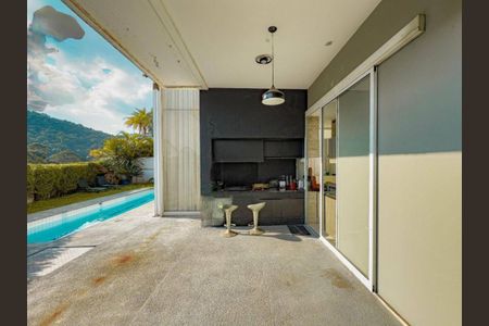 Casa à venda com 420m², 4 quartos e 4 vagas