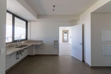 Apartamento à venda com 3 quartos, 179m² em Cerqueira César, São Paulo