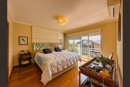 Casa à venda com 375m², 4 quartos e 4 vagas