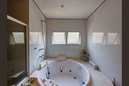 Casa à venda com 4 quartos, 375m² em Residencial Tres (Alphaville), Santana de Parnaíba