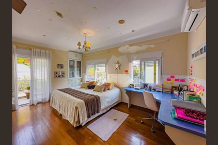 Casa à venda com 375m², 4 quartos e 4 vagas