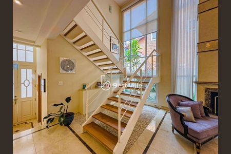 Casa à venda com 375m², 4 quartos e 4 vagas