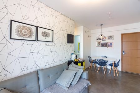 Sala  de apartamento à venda com 2 quartos, 60m² em Centro, Osasco