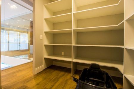 Apartamento à venda com 376m², 3 quartos e 4 vagas