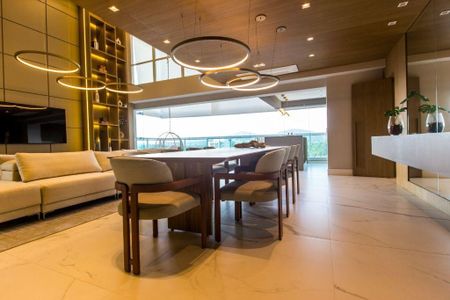 Apartamento à venda com 376m², 3 quartos e 4 vagas