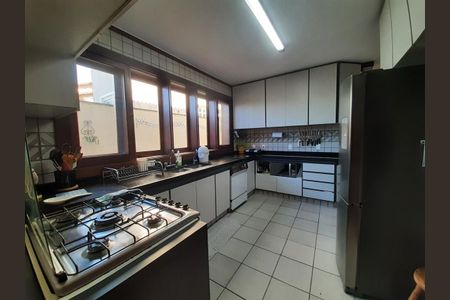 Casa à venda com 4 quartos, 500m² em Alphaville, Santana de Parnaíba