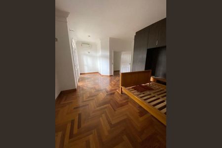 Casa de condomínio à venda com 801m², 5 quartos e 8 vagas