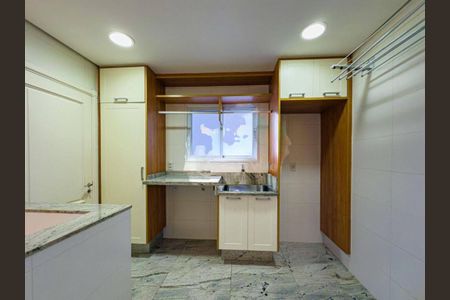 Casa à venda com 480m², 5 quartos e 4 vagas