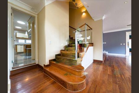 Casa à venda com 480m², 5 quartos e 4 vagas